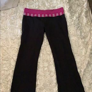 Used LuluLemon sz 12